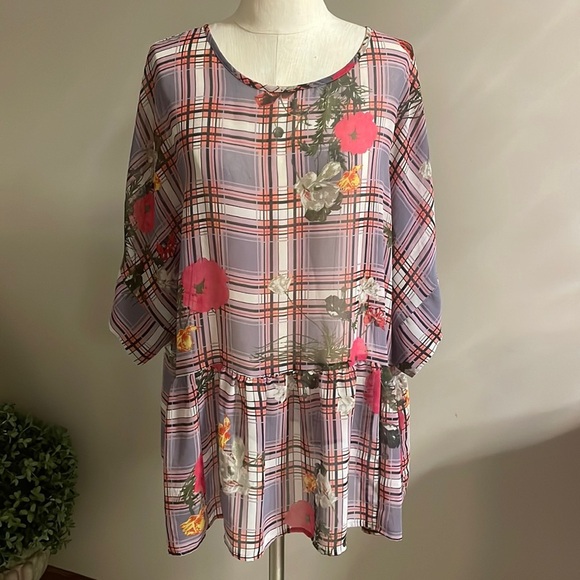 ASOS PLUS SEMI SHEER RUFFLE BLOUSE. Plead and floral size 20 drop sleeves - Picture 1 of 11